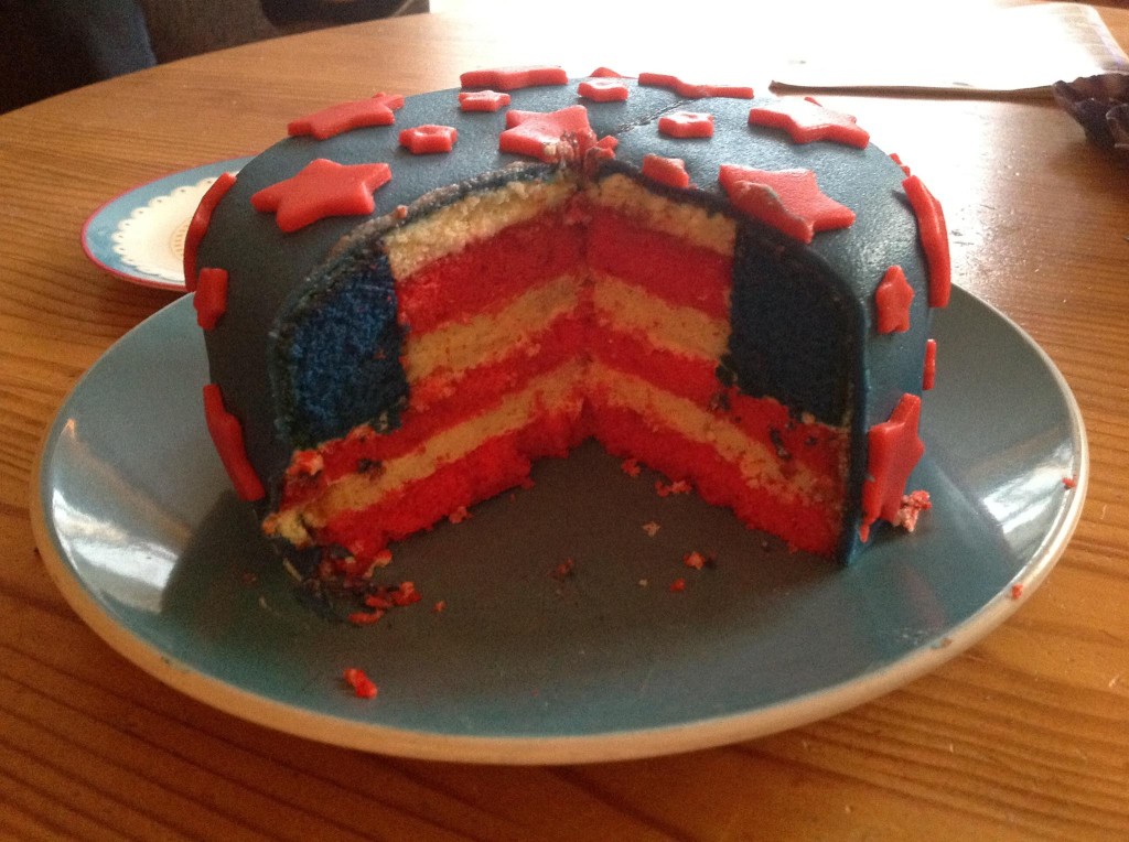 Een taart om te testen. Amerikaase vlag binnenkant.